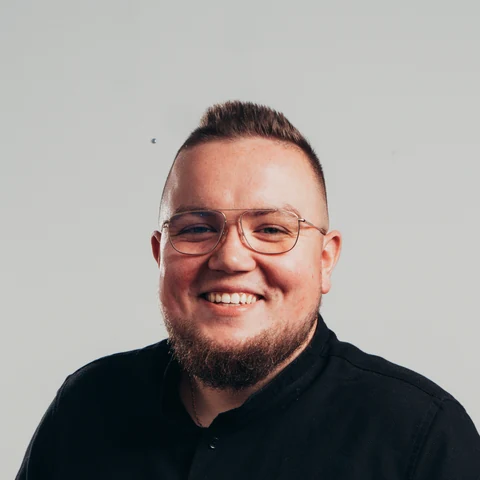 Marcin Dziczkaniec, Specjalista ds. zaopatrzenia